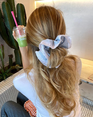 
                  
                    Load image into Gallery viewer, MYNE SCRUNCHIES
                  
                