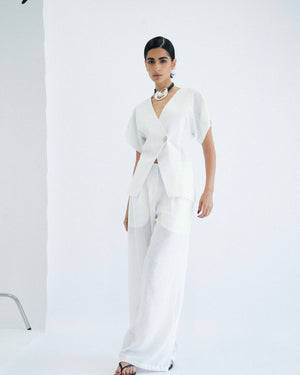 
                  
                    Load image into Gallery viewer, Asymmetrical Blazer - White
                  
                
