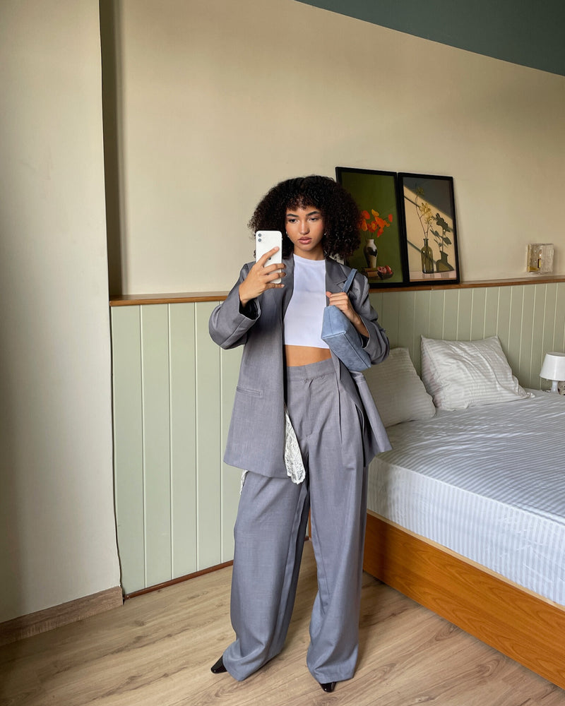 
                  
                    Load image into Gallery viewer, Ash Boxy Slit Blazer
                  
                