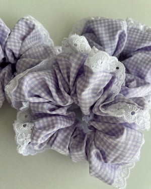 
                  
                    Load image into Gallery viewer, MYNE SCRUNCHIES
                  
                