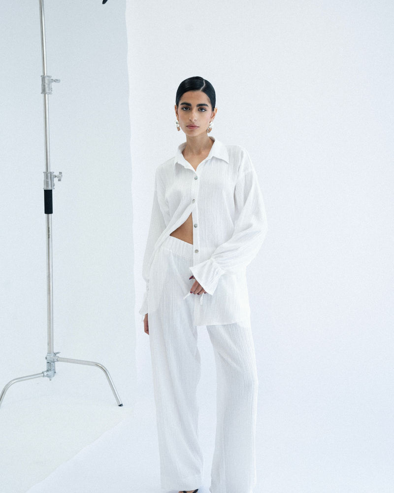 
                  
                    Load image into Gallery viewer, Crushed Oversized Shirt - White
                  
                
