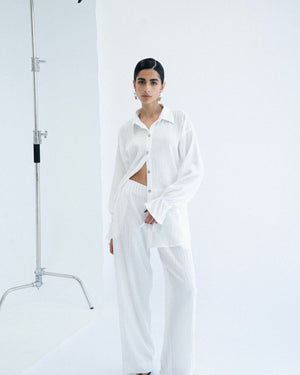 
                  
                    Load image into Gallery viewer, Crushed Oversized Shirt - White
                  
                
