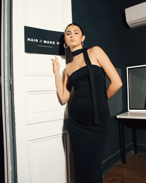 
                  
                    Load image into Gallery viewer, Strapless Bodycon Dress - Black
                  
                