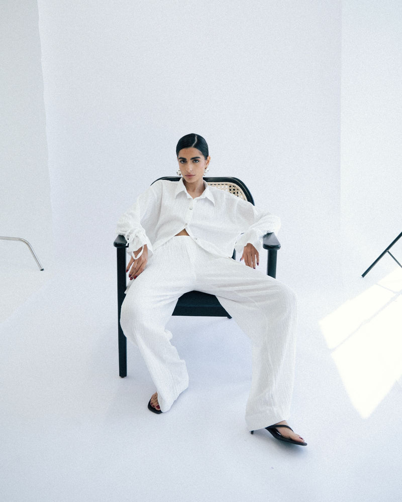 
                  
                    Load image into Gallery viewer, Crushed Oversized Shirt - White
                  
                