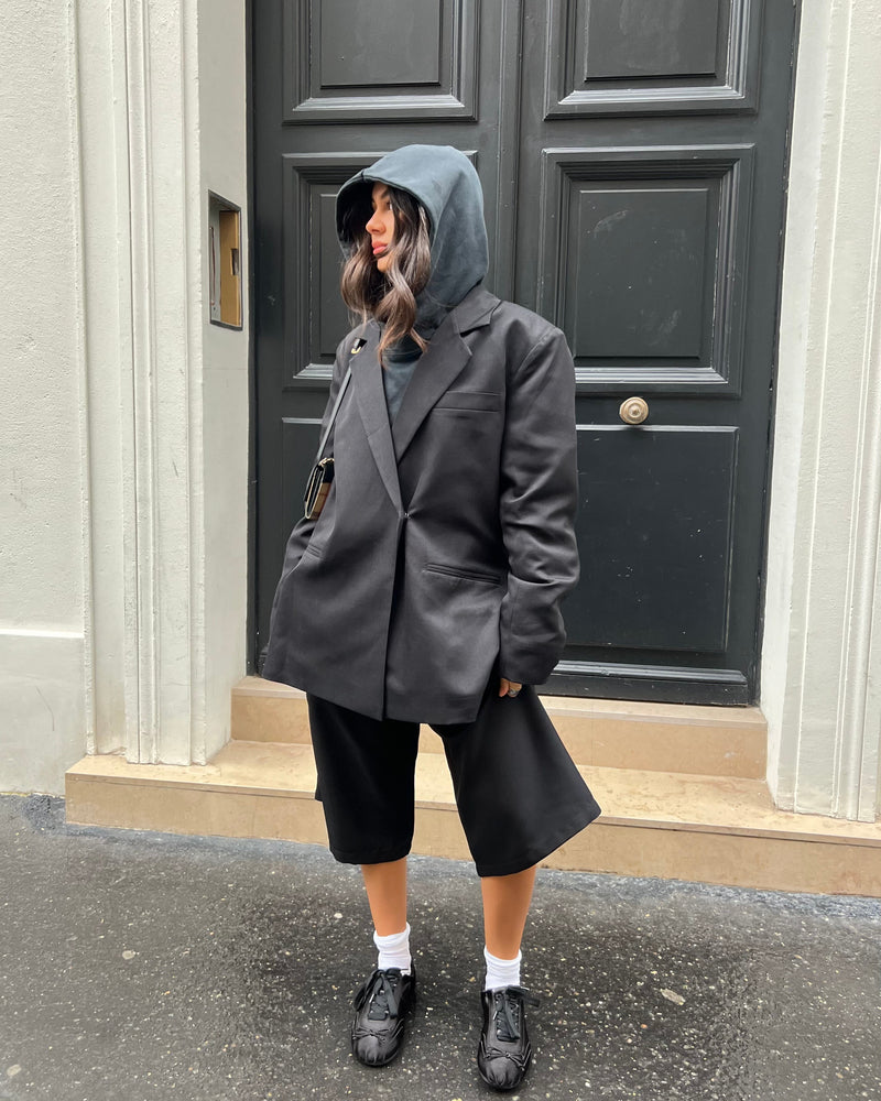 
                  
                    Load image into Gallery viewer, Ebony Boxy Slit Blazer
                  
                